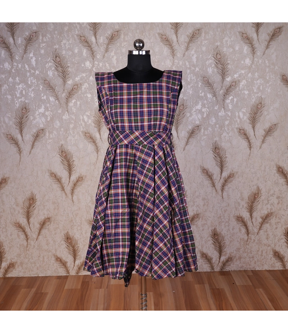 Picture of Women Pleated Sleeveless Dress Xl Size